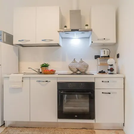 Dolce Apartment *