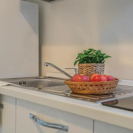 Dolce Apartment *